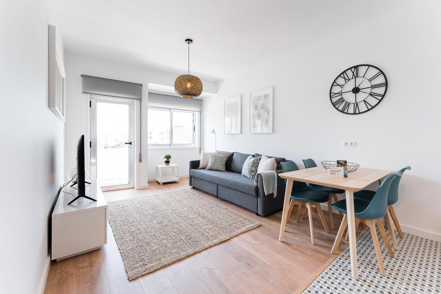 Guestready - City Retreat With A Balcony Porto Buitenkant foto