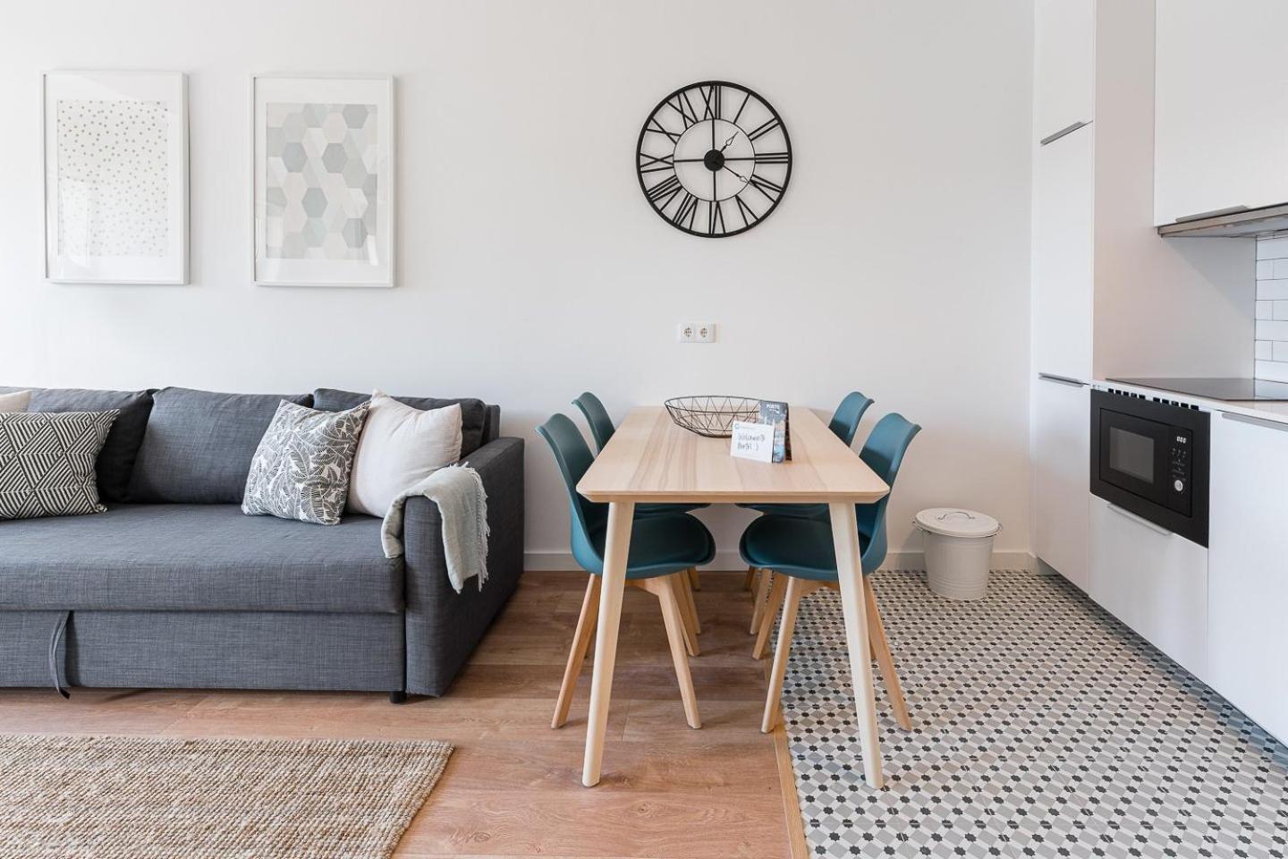 Guestready - City Retreat With A Balcony Porto Buitenkant foto
